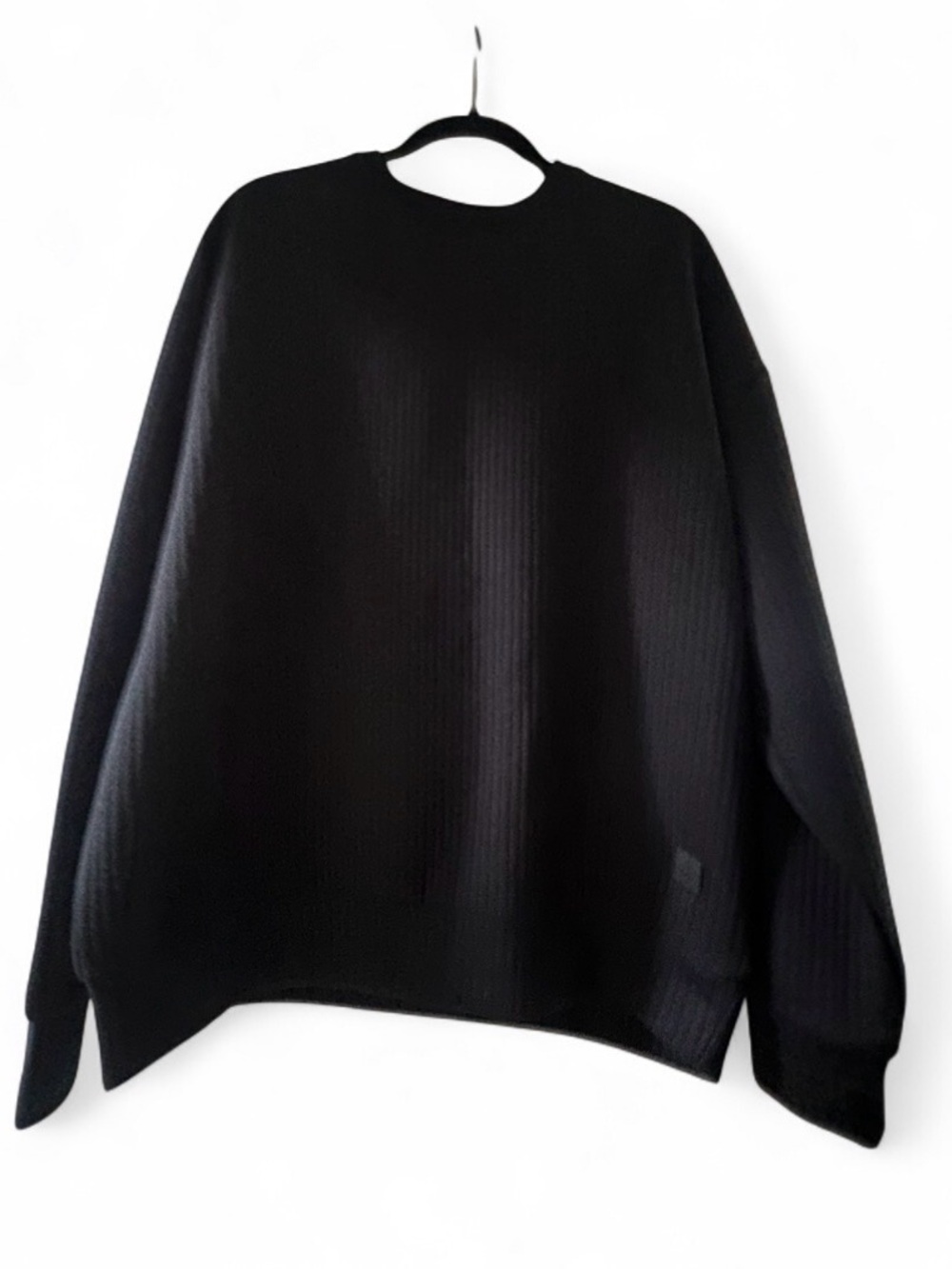 SAINTS STUDIO Black Oversized Ribbed Knit Crewneck Sweater - Size Let